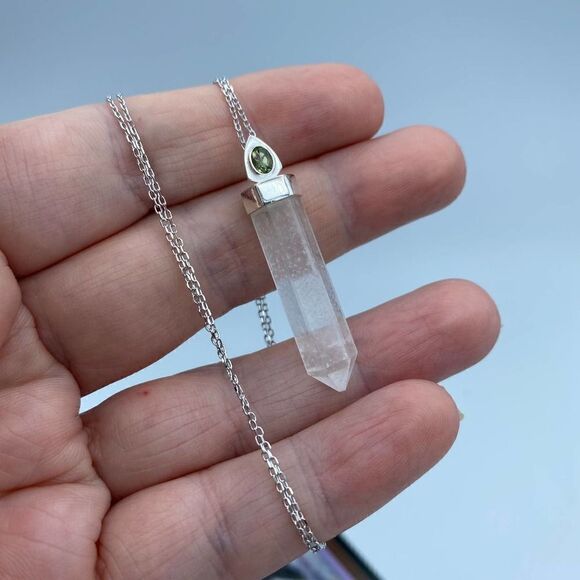 Natural Crystal Quarts Point & Faceted Moldavite Pendant Necklace - Picture 5 of 10